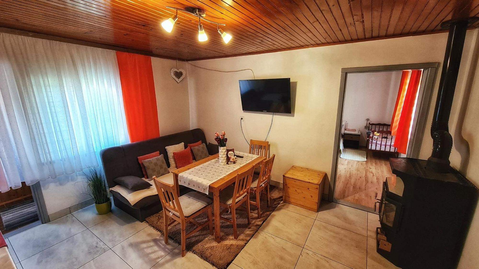 Holiday Home Radocaj Слуни Екстериор снимка