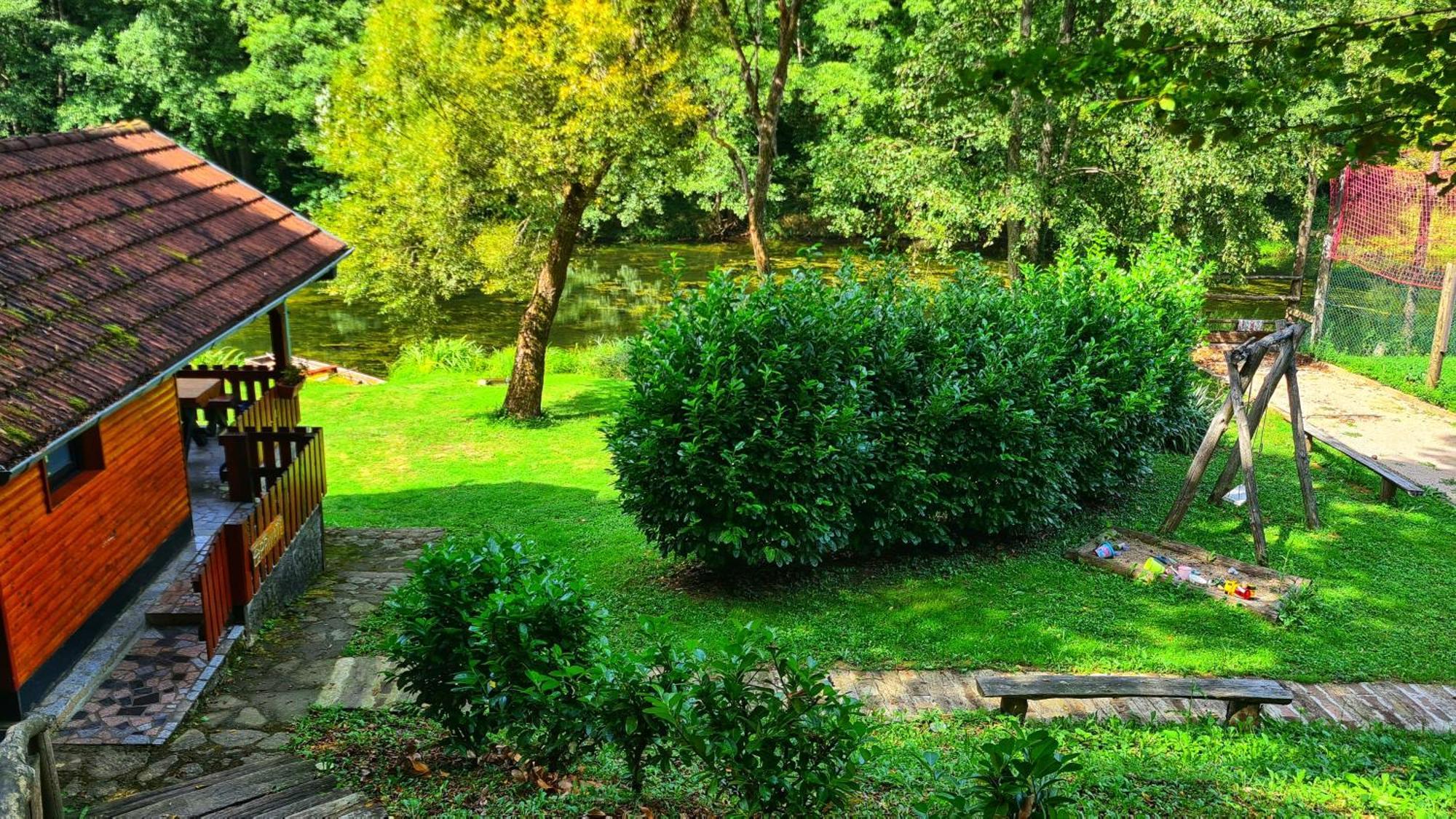 Holiday Home Radocaj Слуни Екстериор снимка