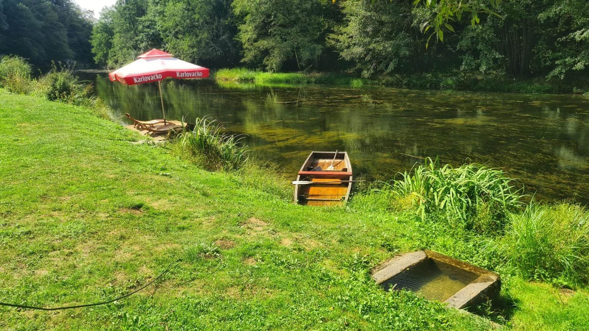 Holiday Home Radocaj Слуни Екстериор снимка