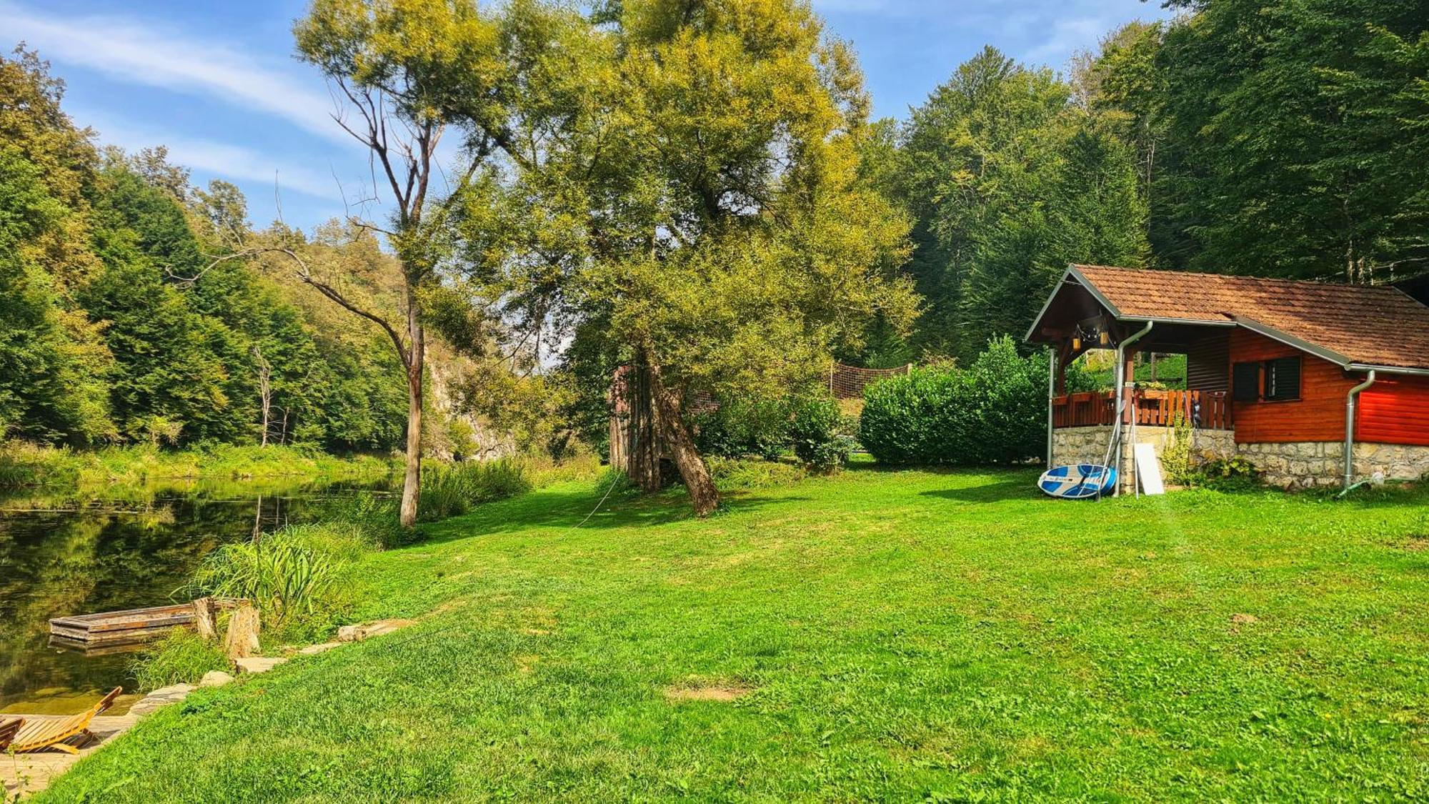 Holiday Home Radocaj Слуни Екстериор снимка