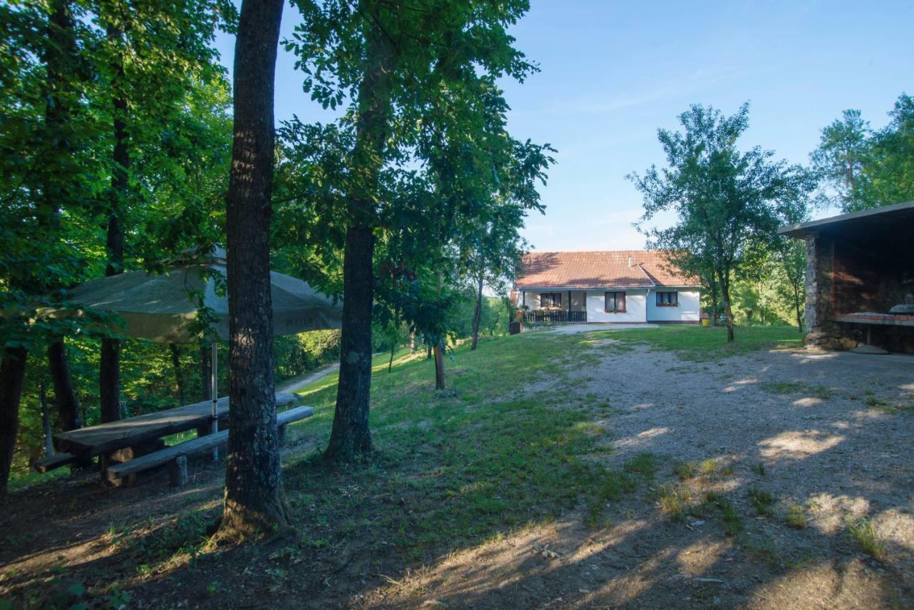 Holiday Home Radocaj Слуни Екстериор снимка